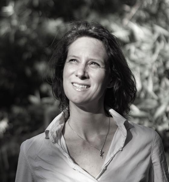 CÉLINE DE-SAËR